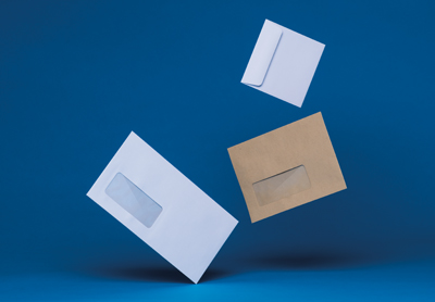 Purely Everyday Lot de 500 enveloppes carrées gommées Blanc 130 x 130 mm 